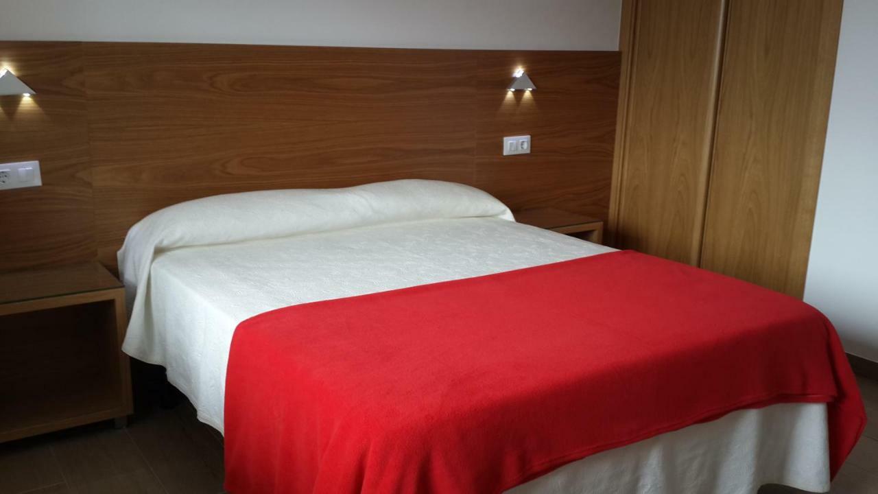 Apartamentos Canada 1 Raxó Esterno foto